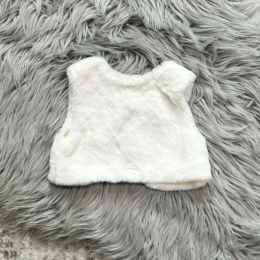 Children's Place Baby Girls White Faux Fur‎ Vest Size 3-6 Month